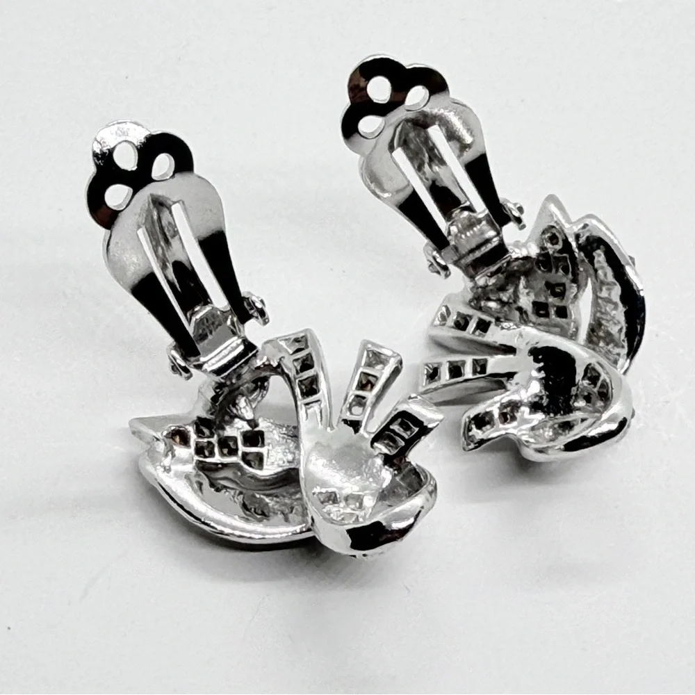 WEISS Pat. 2583 Silver Tone Art Deco‎ Clear Rhinestones Clip on Earrings Vintage